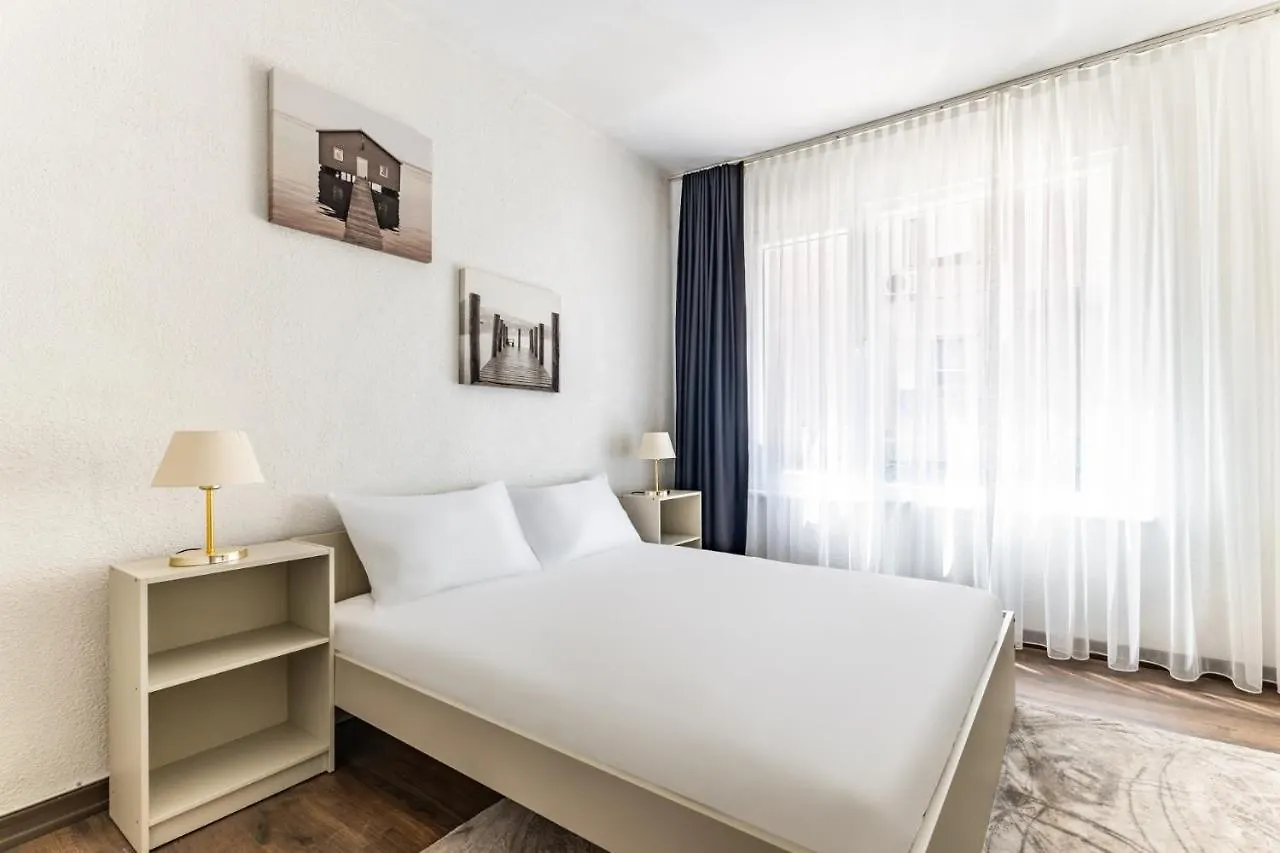 Central Flat W Garden Near Moda Coast In Kadikoy Istanbul Turkey